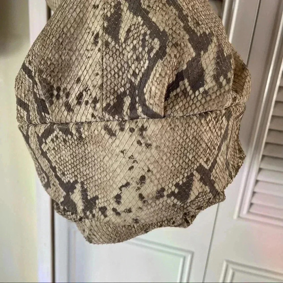 Maurizio Taiuti Genuine Leather Python Shoulder Purse - Picture 6 of 15